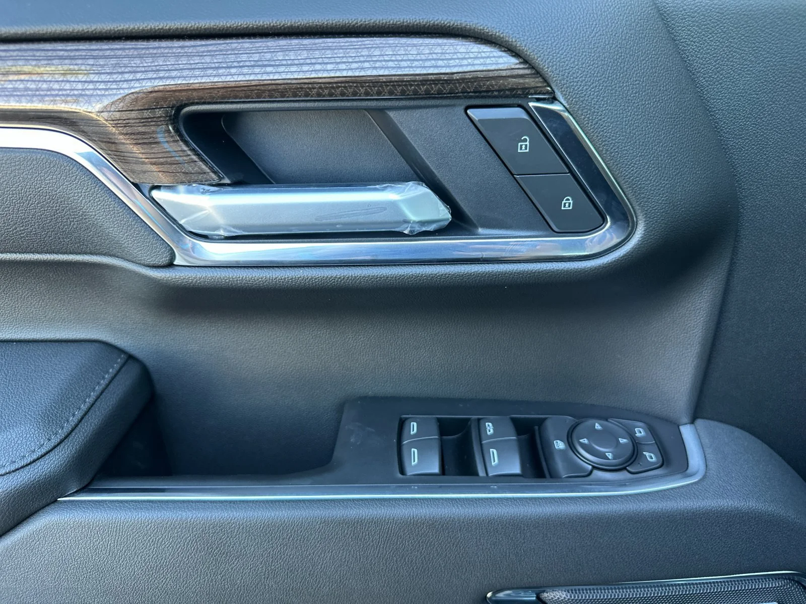 2026 Chevrolet Silverado 1500 LT Trail Boss - Photo 11