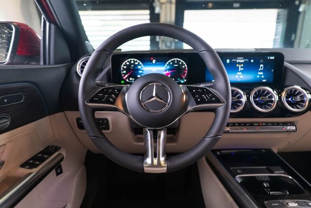 New 2026 MANUFAKTUR Patagonia Red Metallic Mercedes-Benz GLA 250 image 15