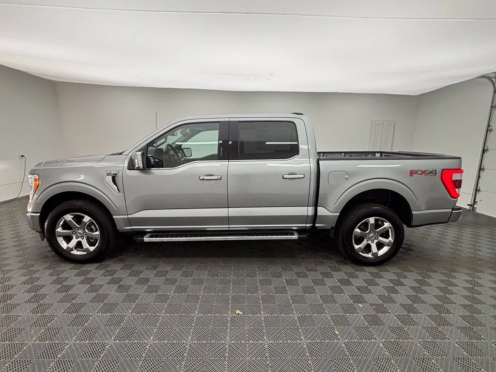 Used 2023 Silver Ford Lariat image 12