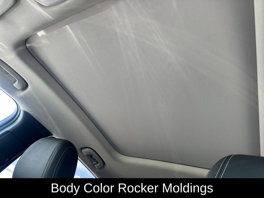 Used 2023 White Buick Select image 21