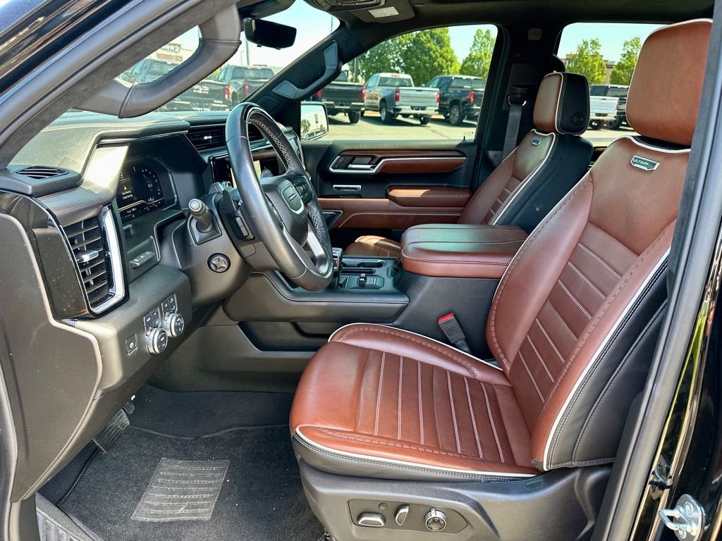 Used 2025 Black GMC Denali Ultimate image 15