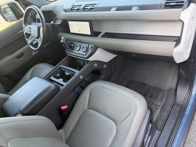 Used 2023 Blue Land Rover SE image 34