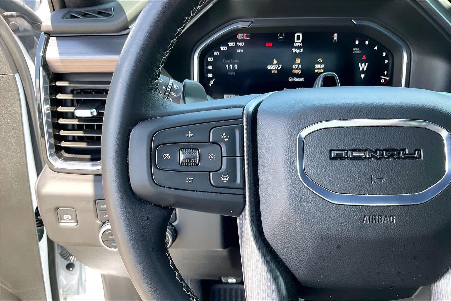 Used 2026 Glacier White Tricoat GMC Denali Ultimate image 24