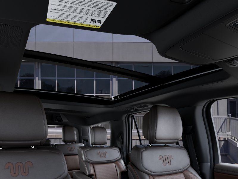 New 2027 Star White Metallic Tri-Coat Ford King Ranch® image 22