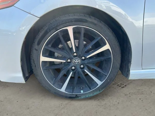 Used 2018 Beige Toyota XSE image 9