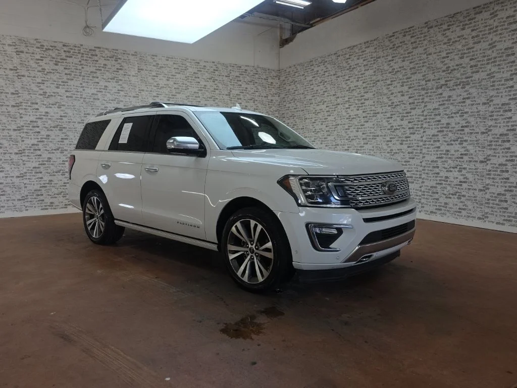 Used 2020 Star White Metallic Tri-Coat Ford Platinum image 1