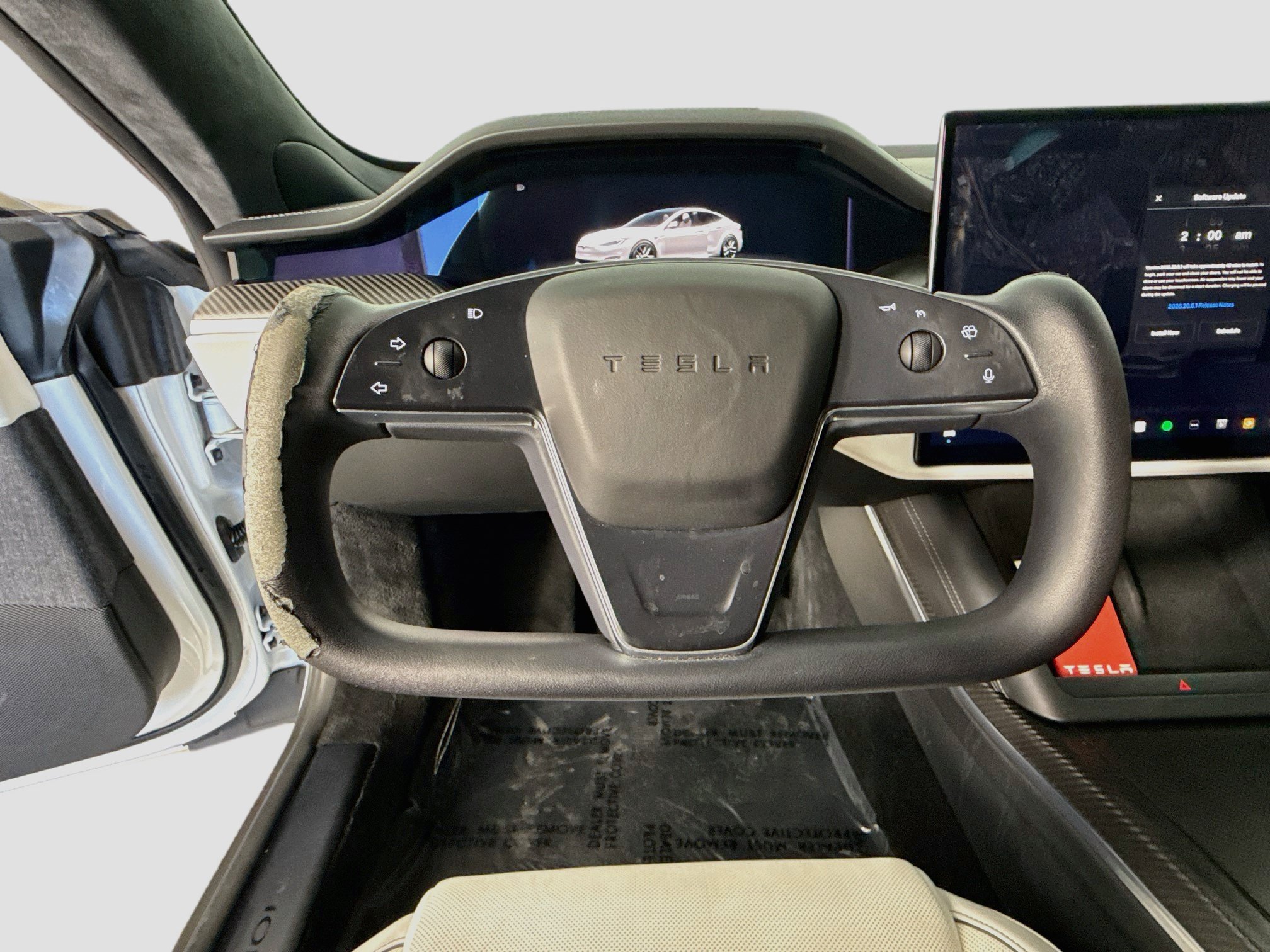 Used 2022  Tesla Plaid image 13