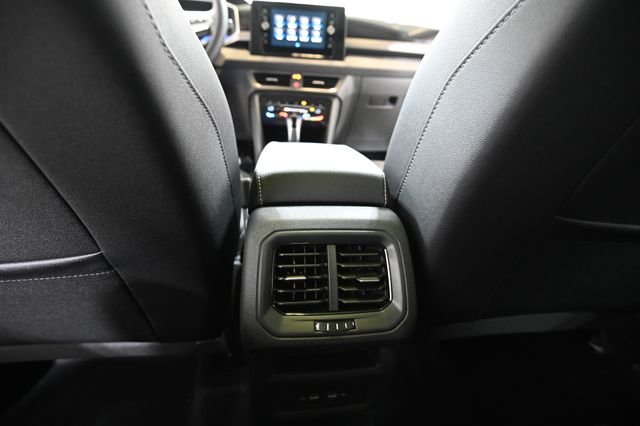 New 2026 White Volkswagen 1.5T SE Black image 30