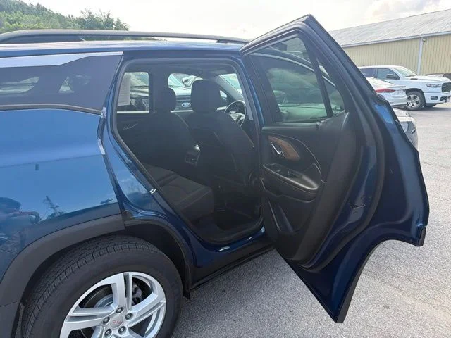Used 2019 Blue GMC SLE image 39