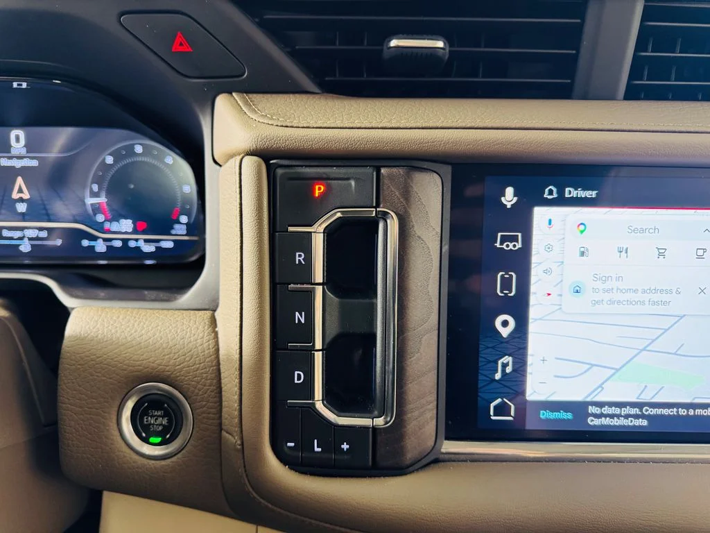 Used 2023 White GMC Denali image 18