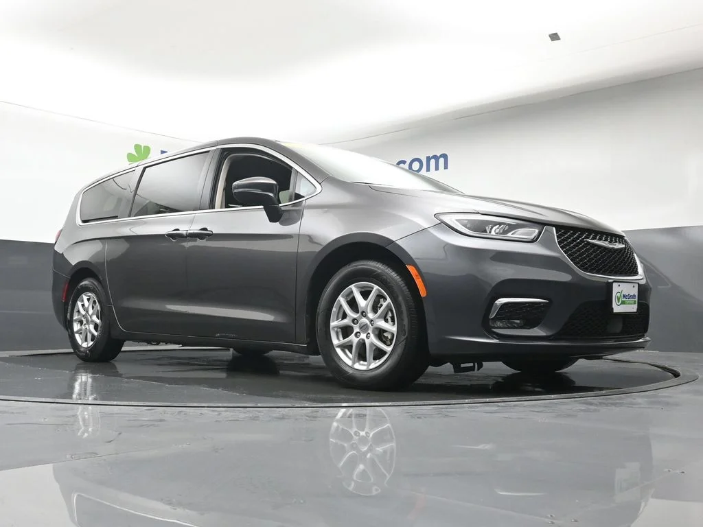 Certified Used 2023 Gray Chrysler Touring L image 28