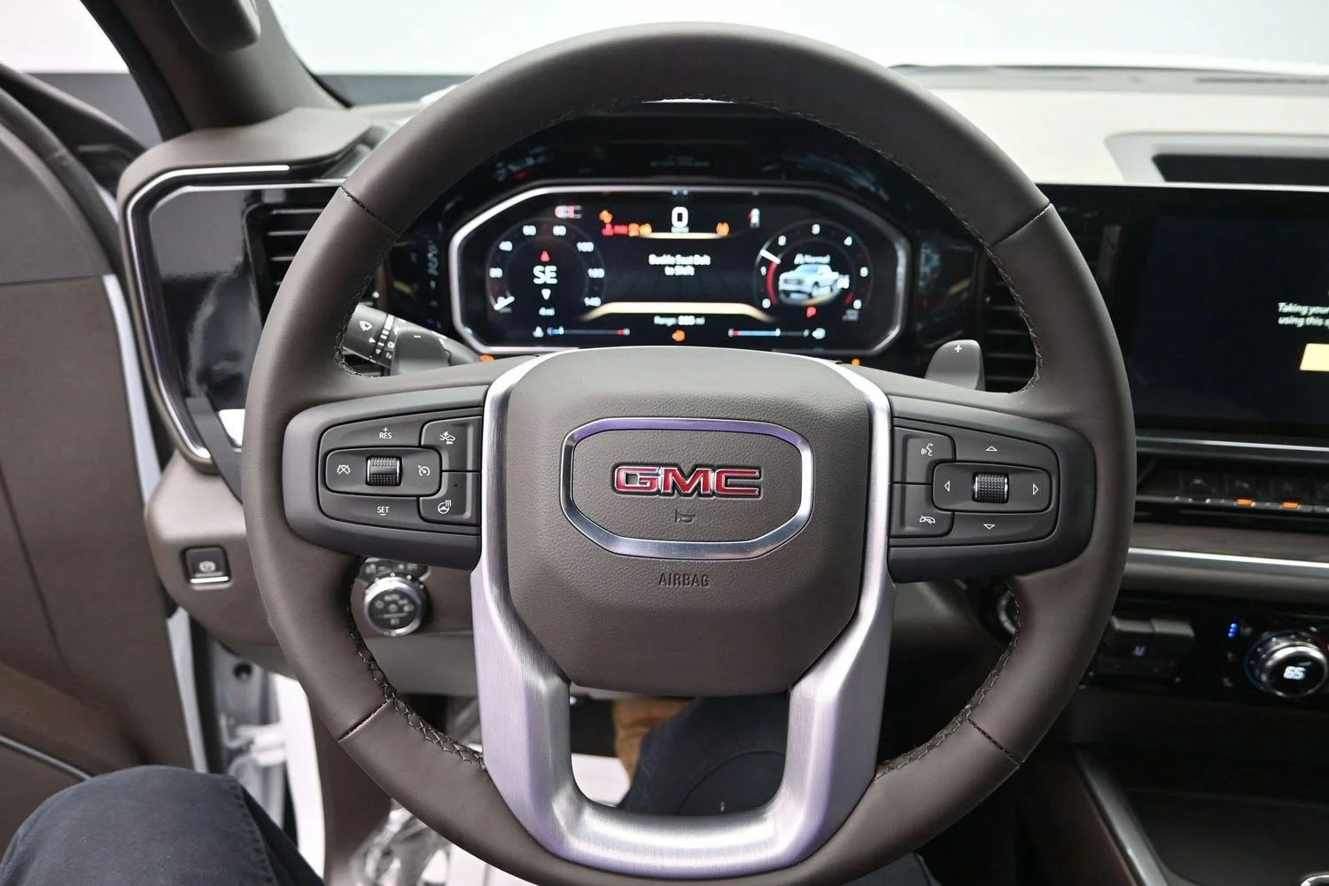 2026 GMC Sierra 1500 SLT - Photo 28