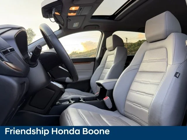 Used 2018 Red Honda Touring image 20