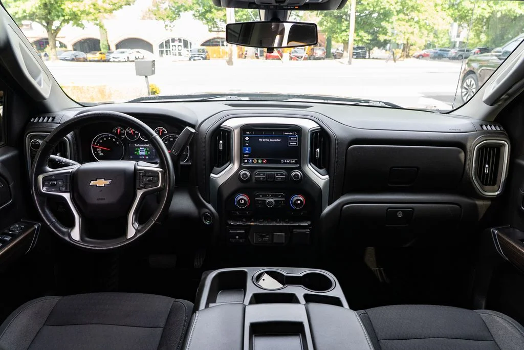 Used 2020 Black Chevrolet LT image 10
