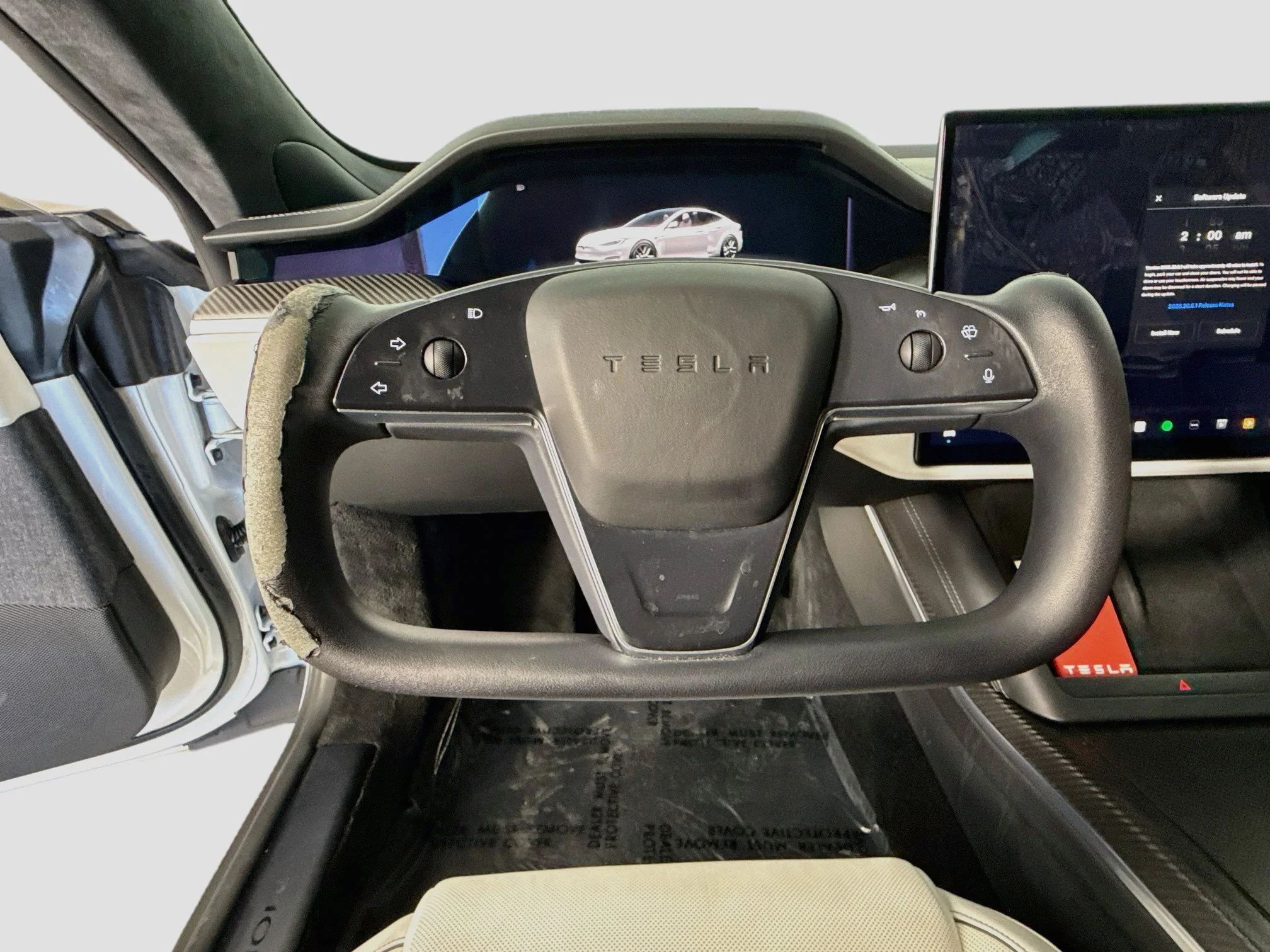 Used 2022  Tesla Plaid image 13
