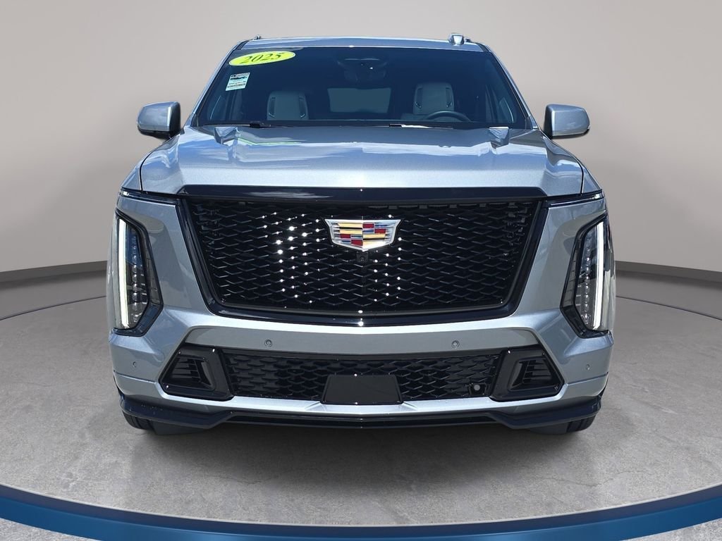 Used 2025 Silver Cadillac V-Series image 3