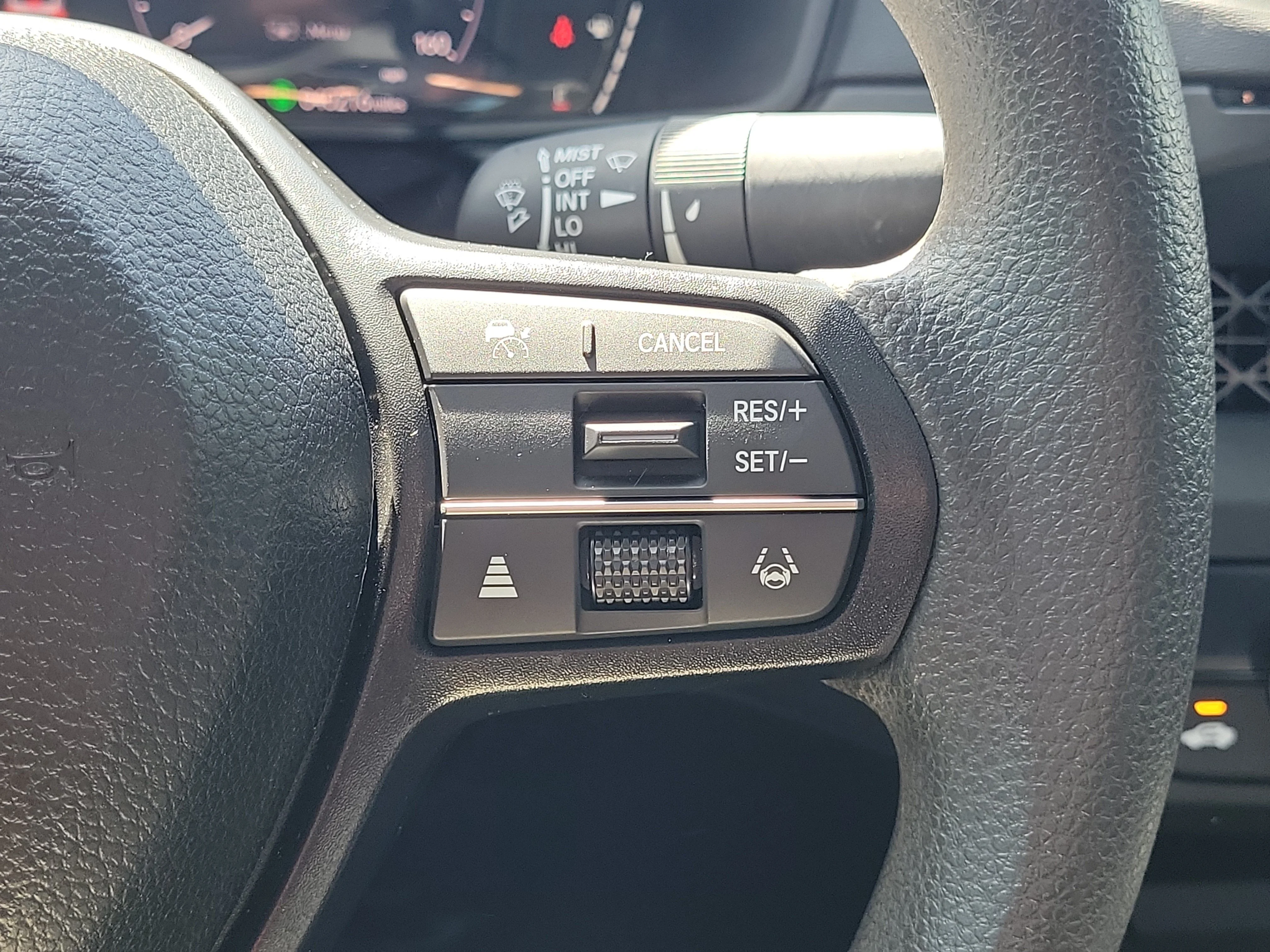 Used 2025 Black Honda SE image 20