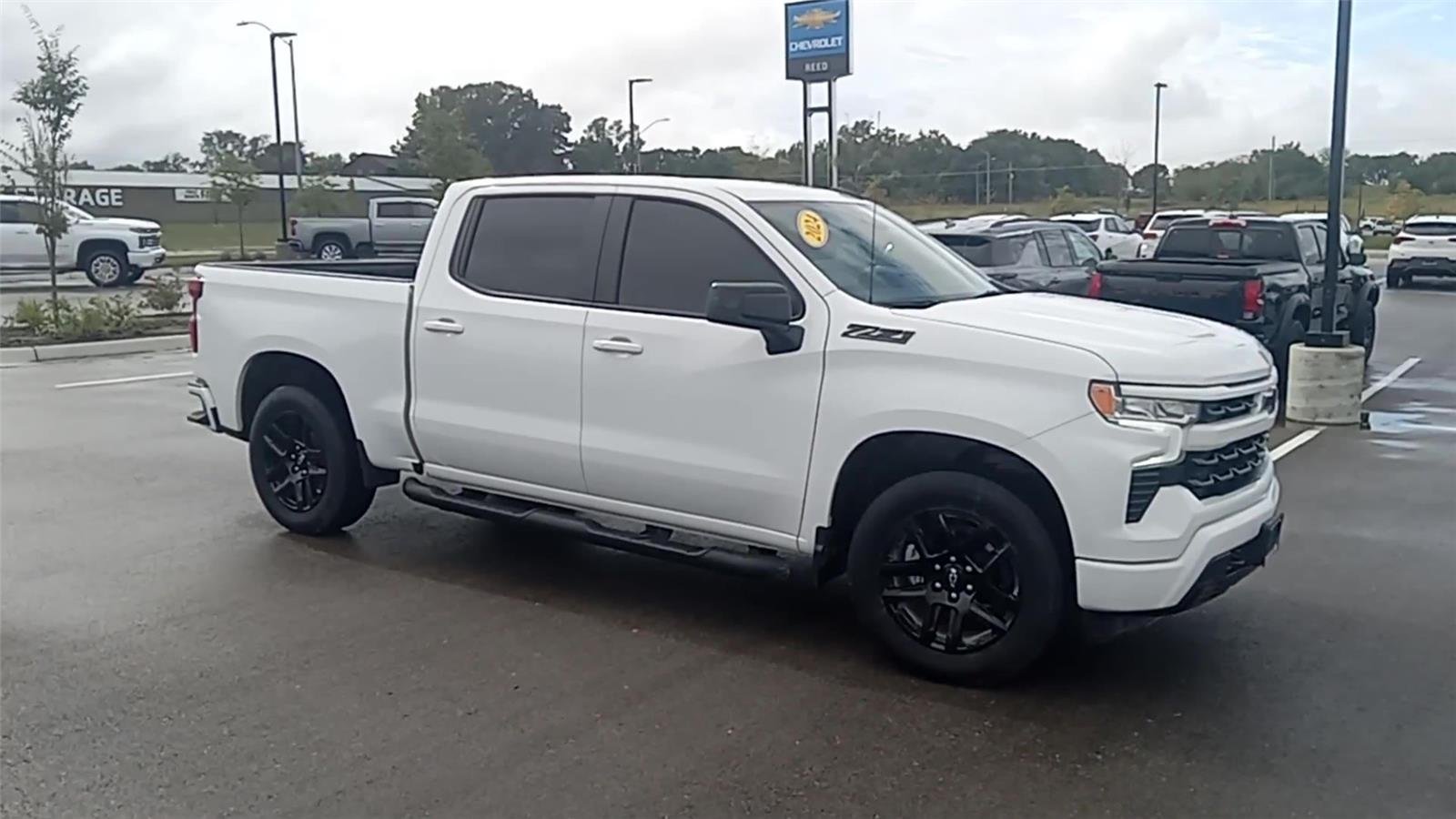 Used 2024 Chevrolet Silverado 1500 RST with VIN 2GCUDEED5R1171116 for sale in Kansas City