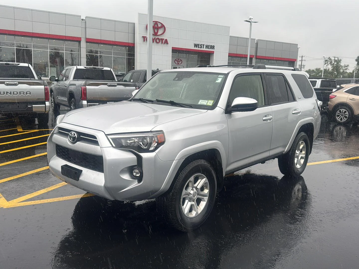 Used 2021 Classic Silver Metallic Toyota SR5 image 3