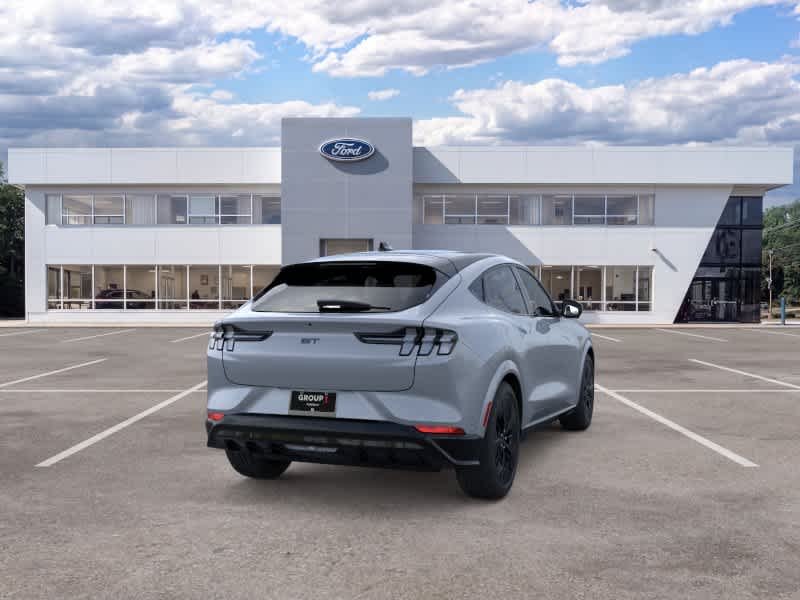 2025 Ford Mustang Mach-E GT - Photo 8