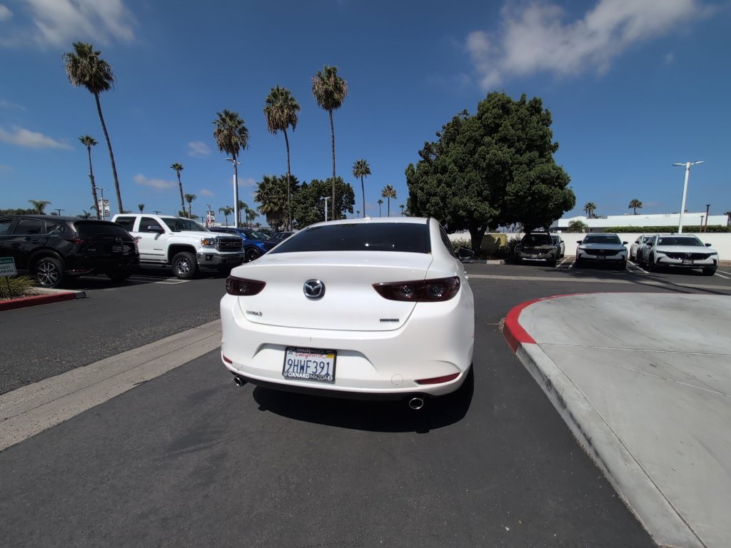 Used 2020 White Mazda Preferred image 18