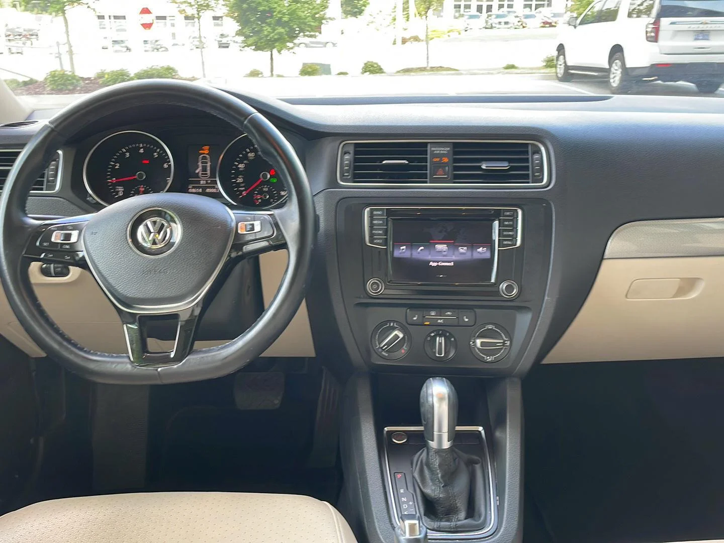 Used 2017 Silk Blue Metallic Volkswagen 1.4T SE image 6