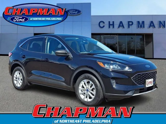 Certified Used 2022 Black Metallic Ford SE image 1