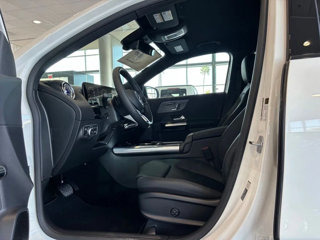 Used 2026 White Mercedes-Benz GLA 250 image 17