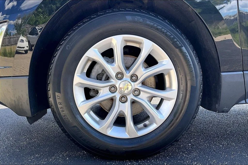Used 2019 Black Chevrolet LT image 9