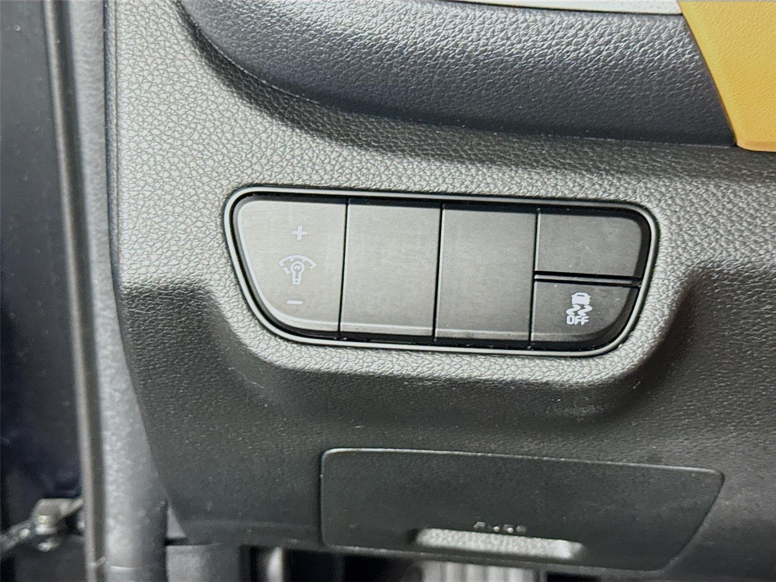 Used 2024 Fusion Black Kia SX image 10