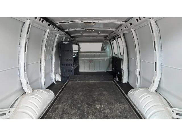 Used 2022 Summit White Chevrolet WT image 39