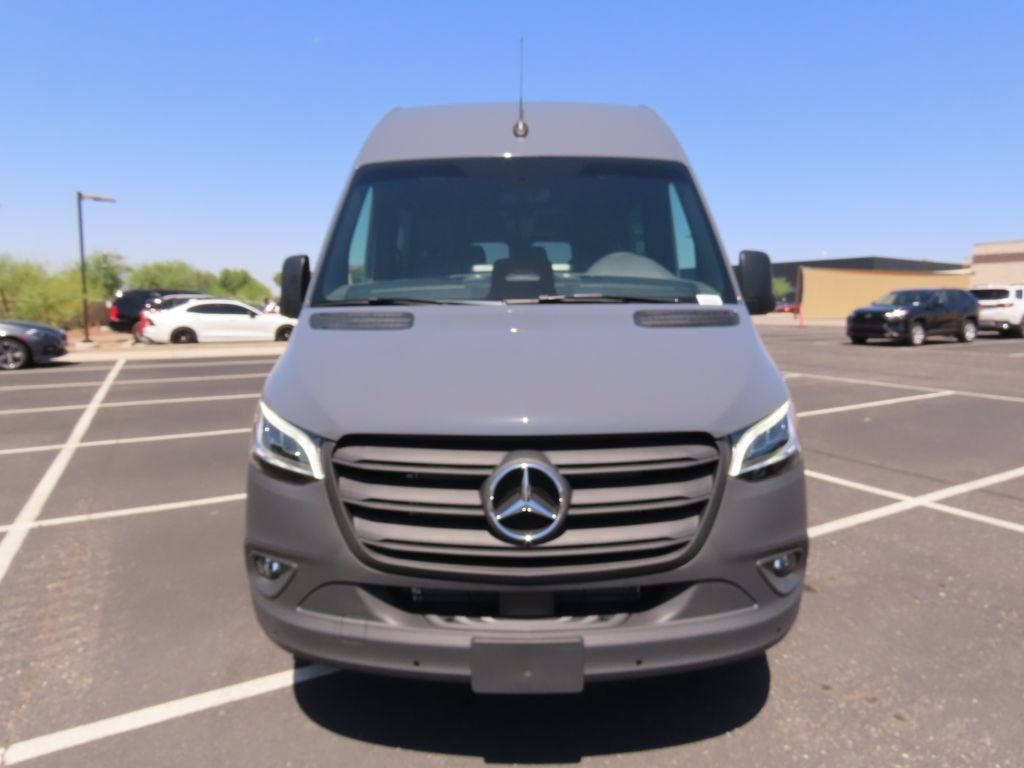 2025 Mercedes-Benz Sprinter Crew Van Base - Photo 2