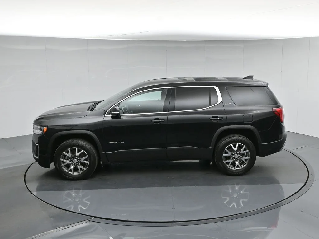 Used 2022 Black GMC SLE image 46