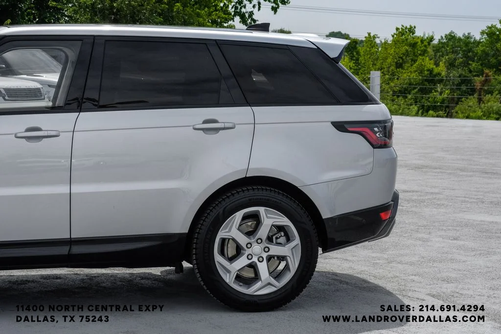 Used 2019 Silver Land Rover HSE image 16