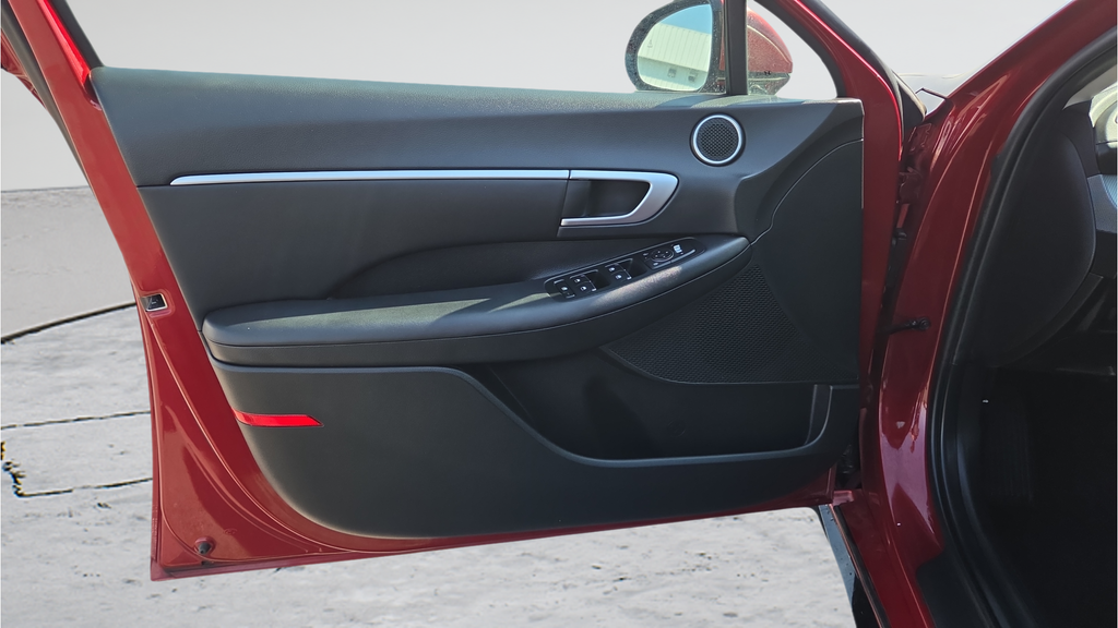 Used 2024 Red Hyundai SEL image 21