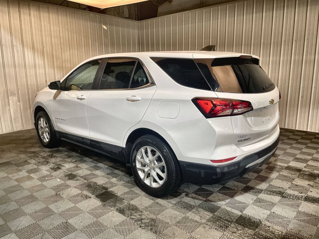 Used 2022 Summit White Chevrolet LT image 6