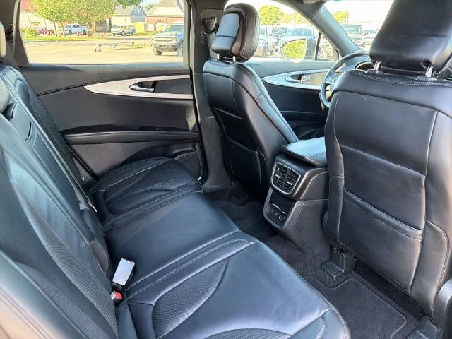 Used 2020 Black Lincoln Standard image 27