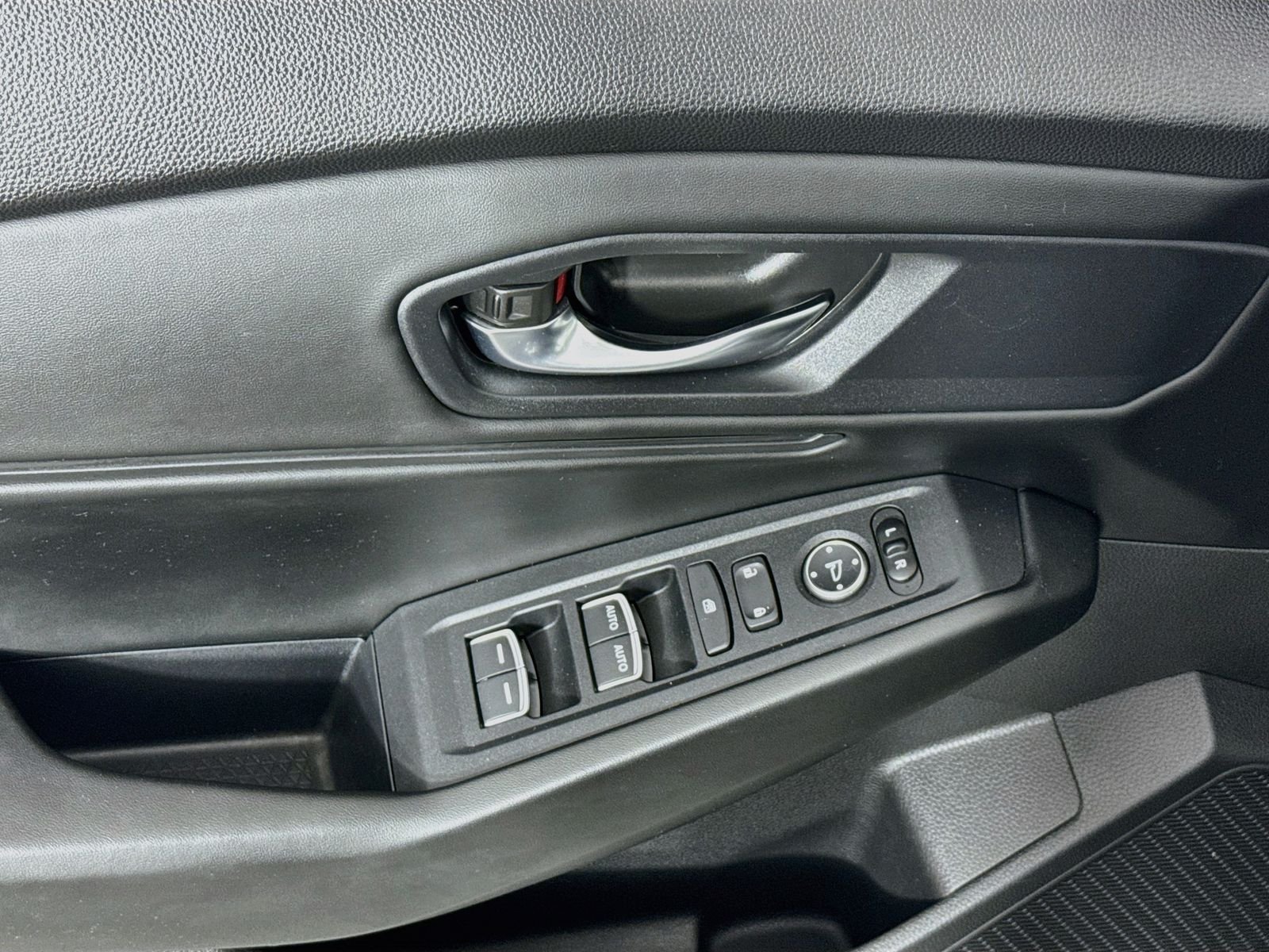 Used 2023 Black Honda EX image 17