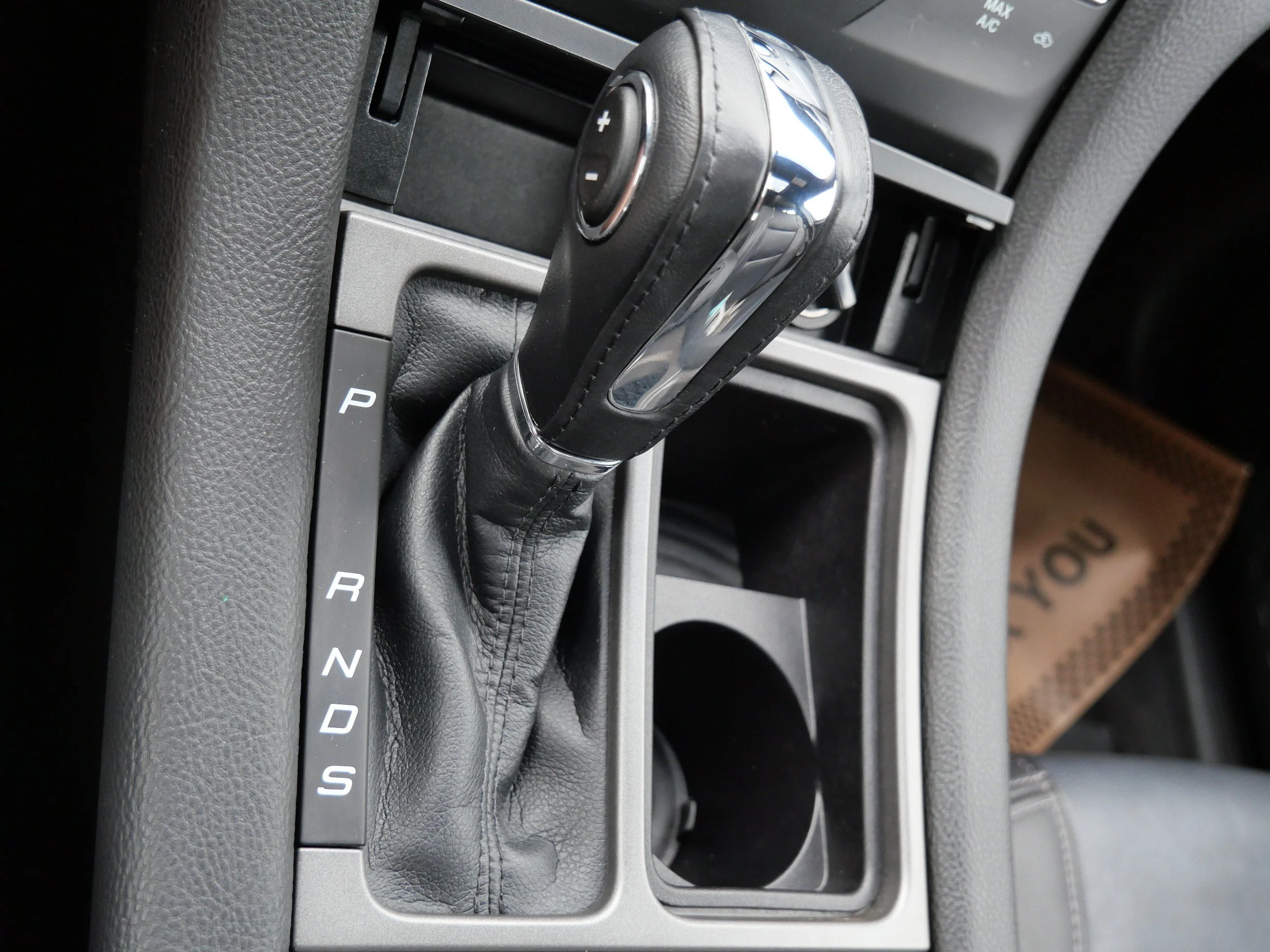 Used 2018 White Platinum Metallic Tri-Coat Ford SEL image 20