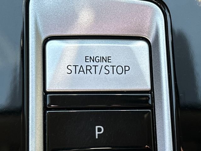 Certified Used 2024 Silver Volkswagen 2.0T SE w/Technology image 32