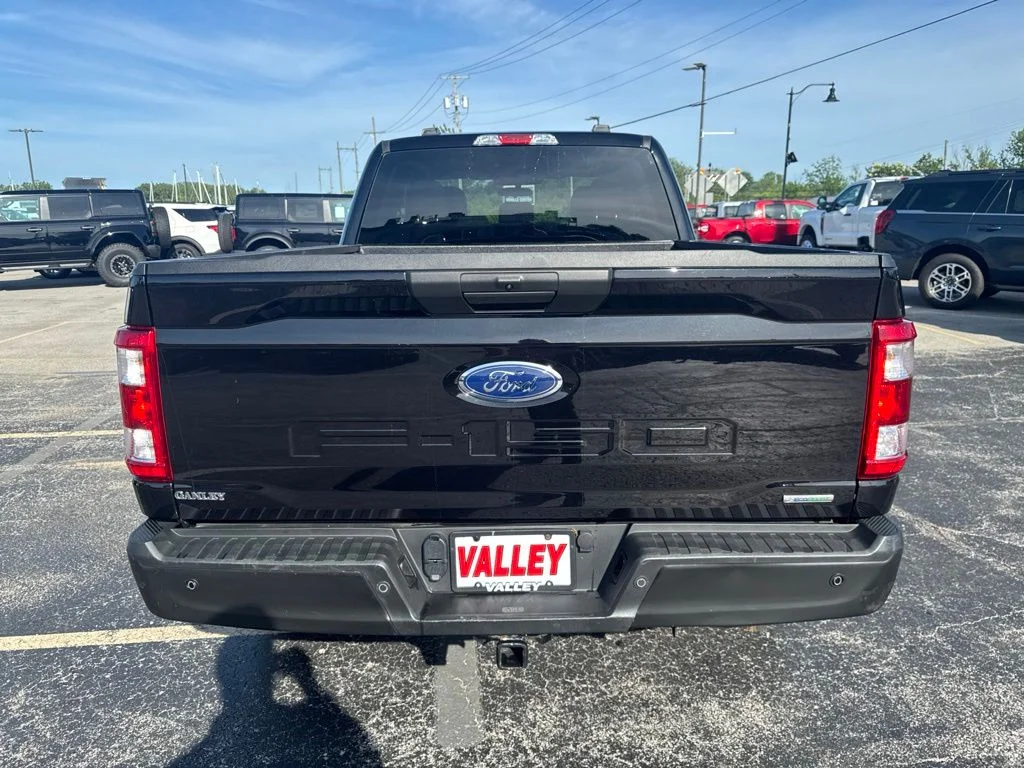 Used 2021 Black Ford XL image 4