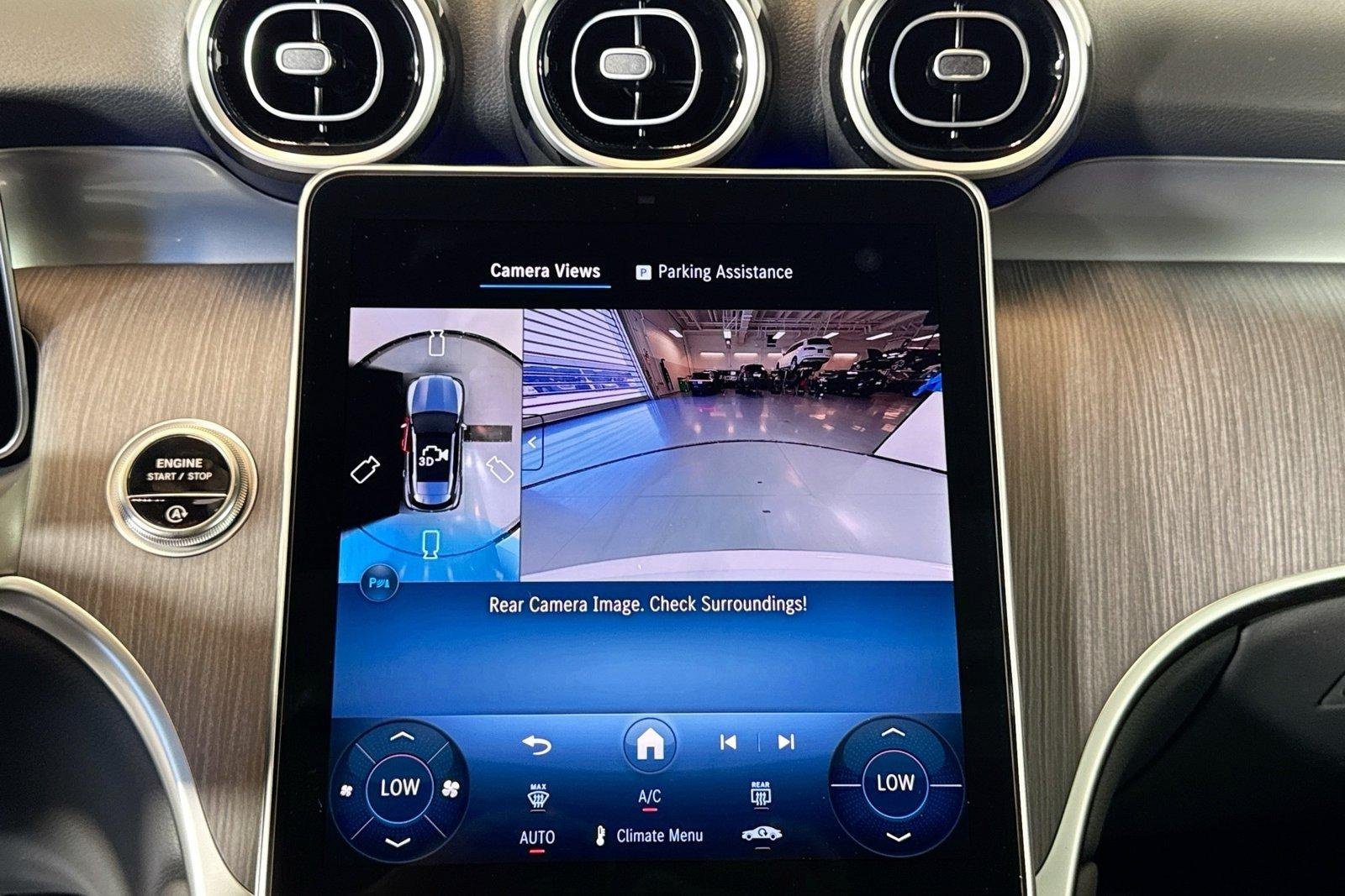 New 2026 Polar White Mercedes-Benz GLC 300 image 13