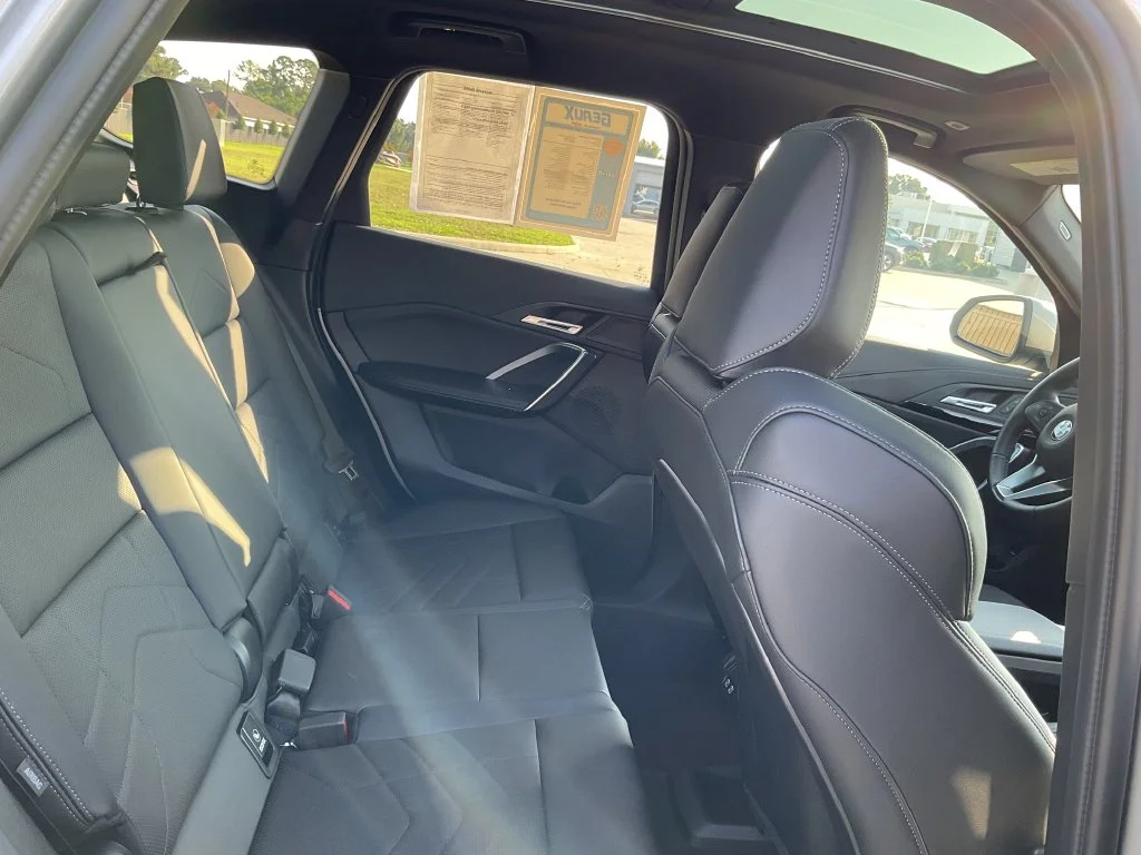 Used 2025 Silver BMW xDrive28i image 18