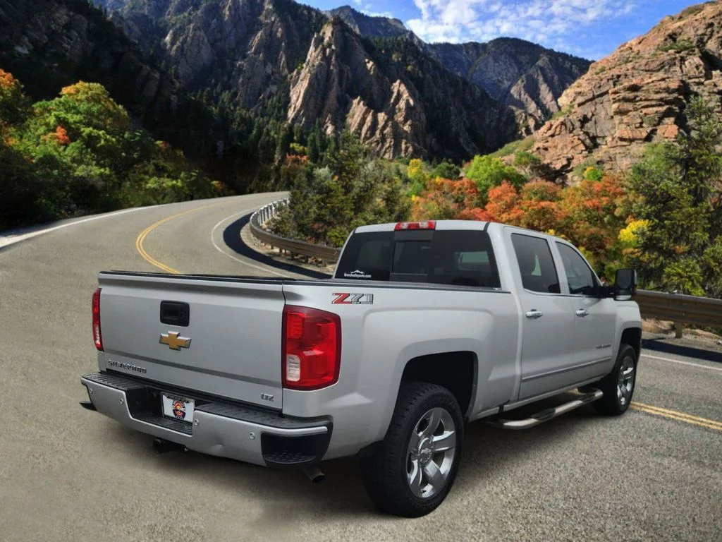 Used 2018 Silver Chevrolet LTZ image 3