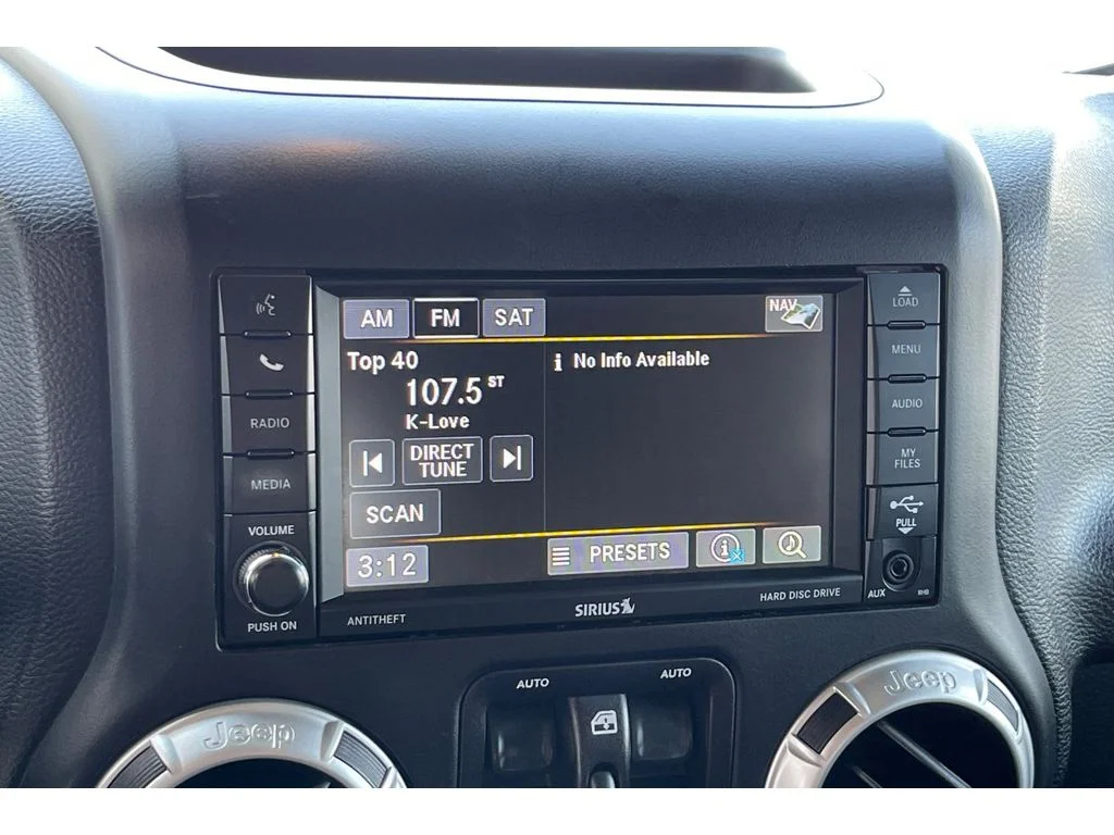 Used 2017 Black Clearcoat Jeep Sahara image 24