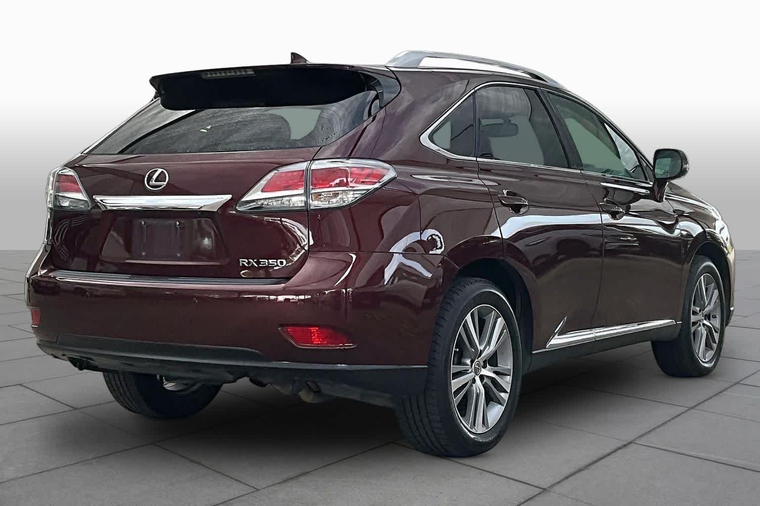 Used 2015 Claret Mica Lexus  image 13