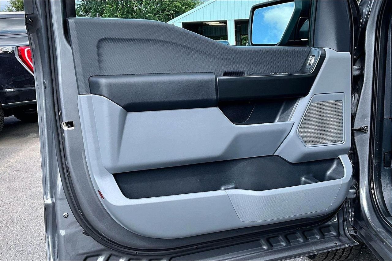 Used 2024 Carbonized Gray Metallic Ford XL image 21