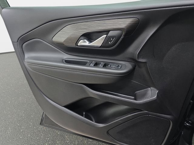 Used 2024 Black GMC SLE image 25