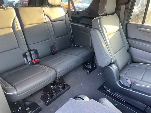 2026 Chevrolet Suburban Premier - Photo 20