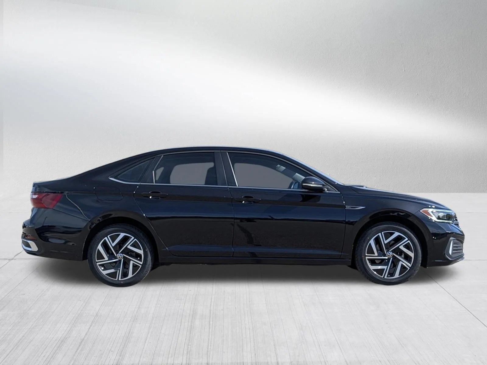 Certified Used 2023 DEEP BLACK PEARL EFFECT Volkswagen SEL image 8